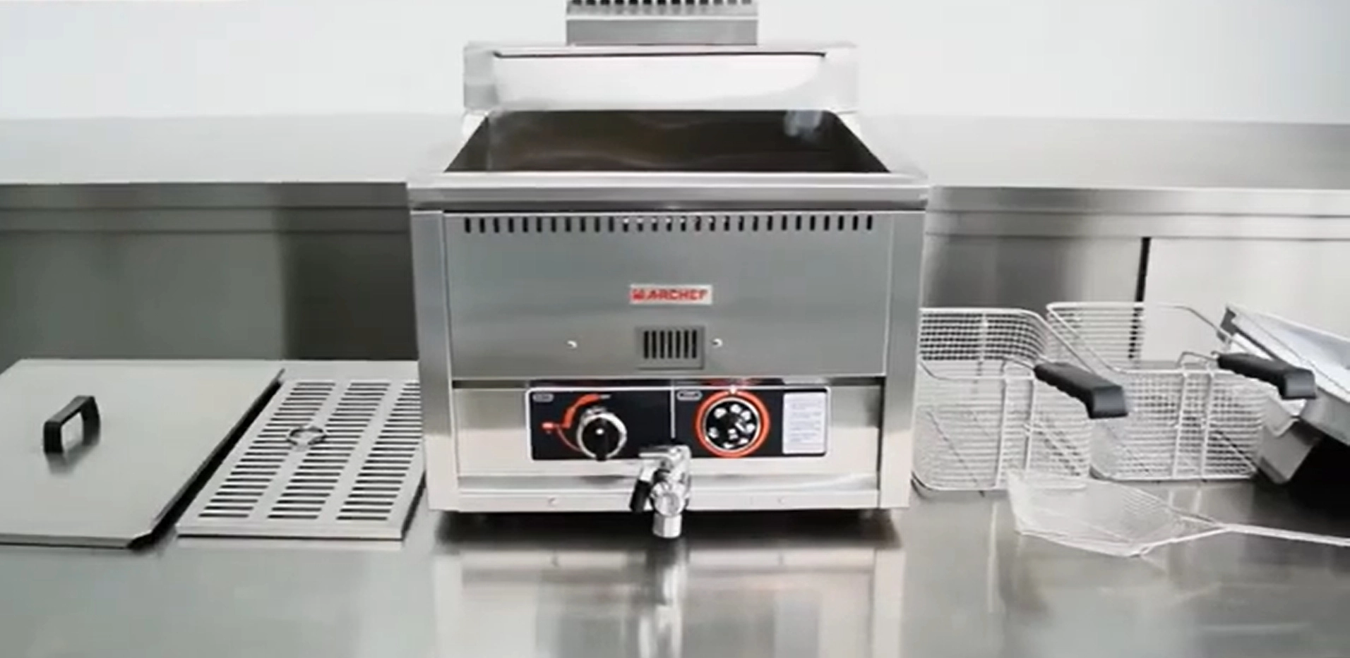 High-Capacity Gas Commercial Fryer GF-17H